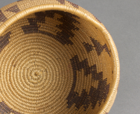 Maidu%20artist%2C%20%3Cb%3E%3Ci%3E%20Basket%3C%2Fi%3E%3C%2Fb%3E%2C%20ca.%201920%2C%20willow%20and%20redbud%2C%20Gift%20of%20Myrtle%20Dietsche%20Fisher%2C%20no%20known%20copyright%20restrictions%2C%201999.60.6